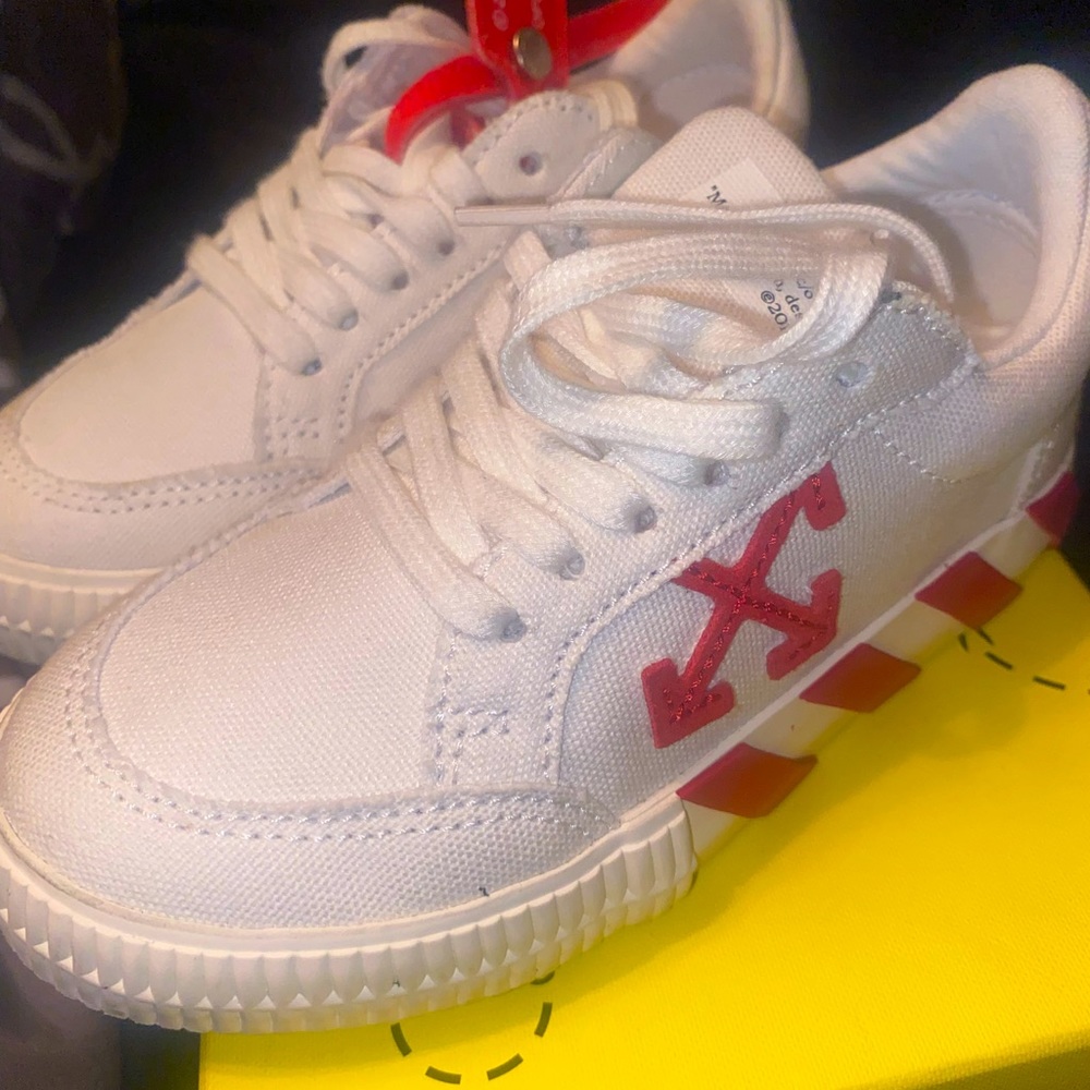 Unisex Off White shoes